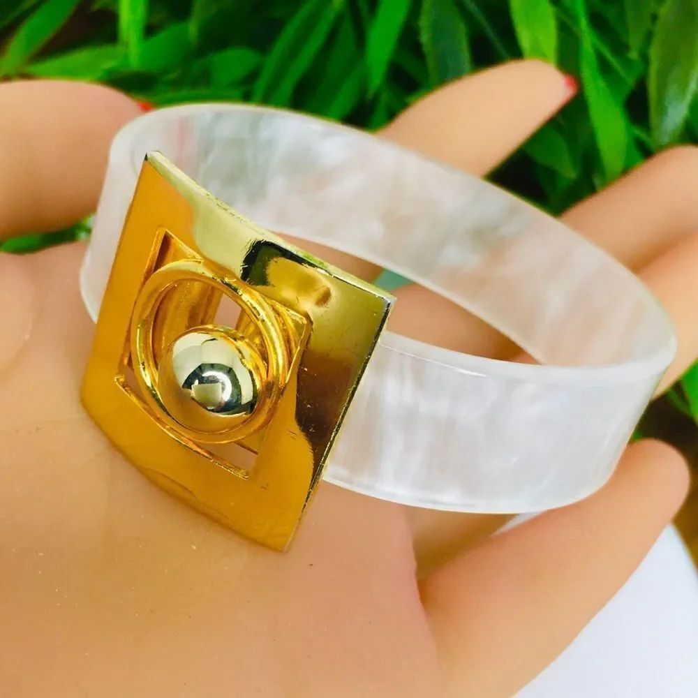 EXCEPTIONAL Gold Marabled Translucent Resin Belt Bracelet 4439